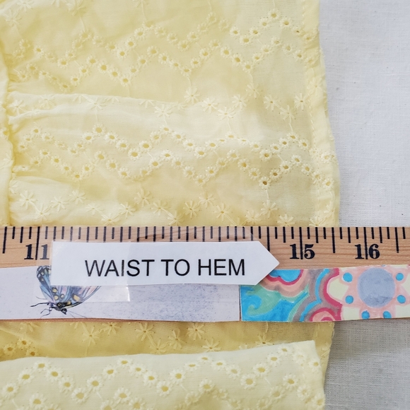 Wild Fable Pale Yellow Eyelet Women's Milkmaid Fairy Tiered Mini Skirt Sz S NWT - Picture 4 of 6